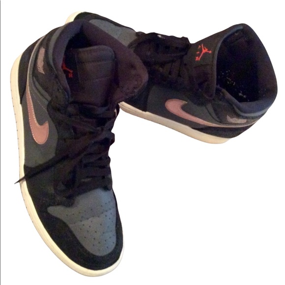 VINTAGE JORDANS. Excellent condition. - Picture 4 of 6